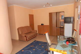 Гостиница Гостевой дом Спортивный Геленджик Двухкомнатный люкс-4